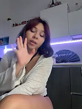 YumiLux Live XXX-chat