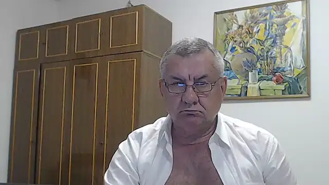 XXX chat uživo modela machomale3