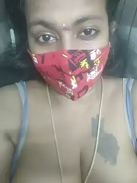 Show modela Tamil-annu na web-kameri