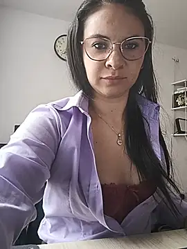 Paolitha25 Adlı Modelin Canlı XXX Sohbeti