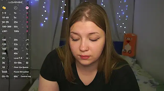 CuteSharloti élő XXX-chatje