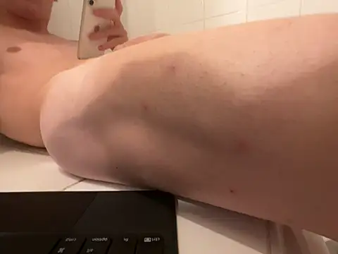 Axel_chaud64 élő XXX-chatje