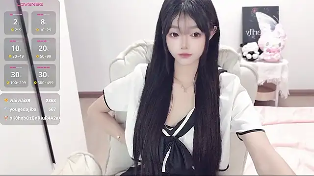-EEBABYのライブXXXチャット