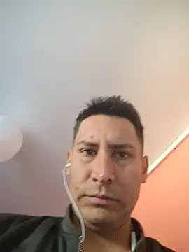 cumshotgod1 Adlı Modelin Canlı XXX Sohbeti