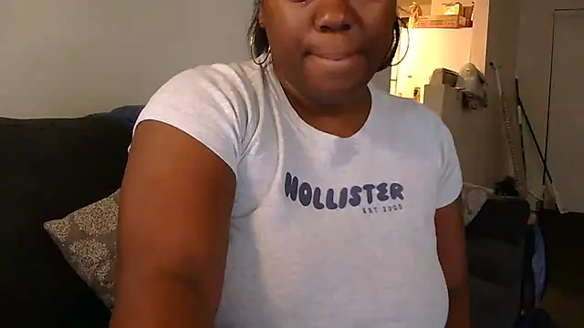 BIGBOOTIBAMBI's Live XXX Chat