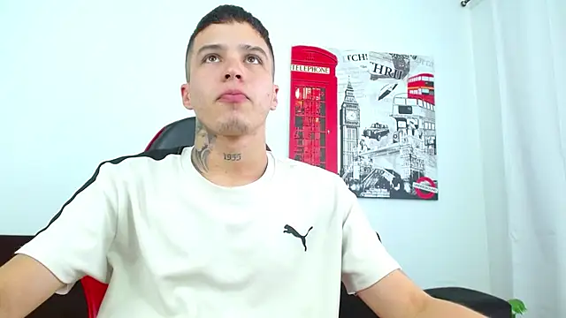 Cumandres18 Show in webcam