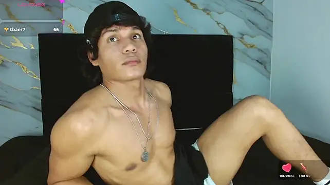 แชท XXX สดของ MaximilianRoth
