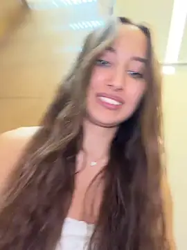 ICrazyOneIRL's Live XXX Chat
