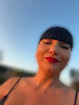 Онлайн чат XXX MysticCleo