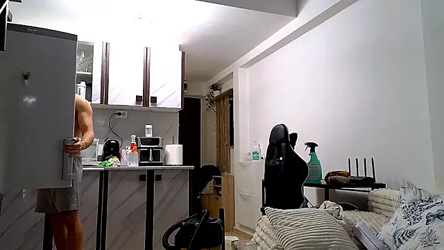 แชท XXX สดของ RyanStorm_