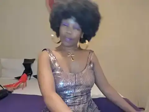 AfricanSquirtingQueen Chat XXX live