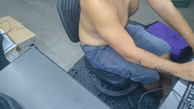 BustedCall – Naživo XXX chat