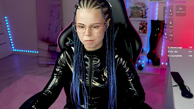 QueenAliceX XXX чат на живо