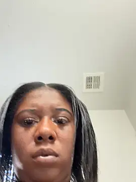 ShortcakeMochaa's Live XXX Chat