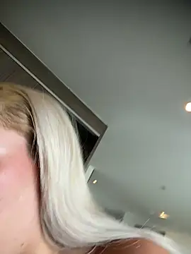 Chat +18 de Juuhschmitt ao vivo