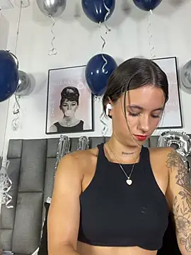 Czat XXX na żywo – JuliaColemann