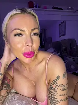 Jemma-J লাইভ XXX চ্যাট