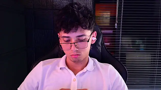 SrJacobs' Live XXX Chat