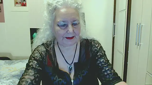 Živý XXX chat GrannyAlisa