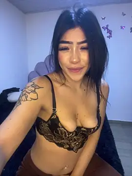 DAKOTA_SAKURA Adlı Modelin Canlı XXX Sohbeti