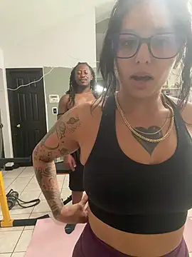 צ'אט XXX בשידור חי של Controllercutie