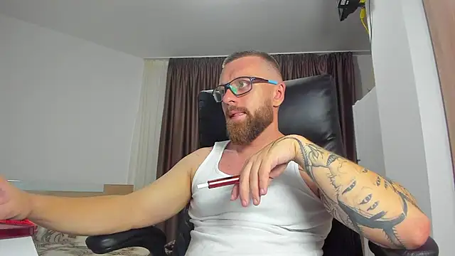 Findom_guy – Naživo XXX chat