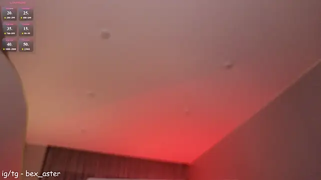 RebeccaAster 现场XXX聊天