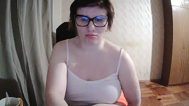Chatroom XXX en direct de Jolinaha