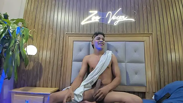 Colby_driscoll Obrolan Langsung XXX