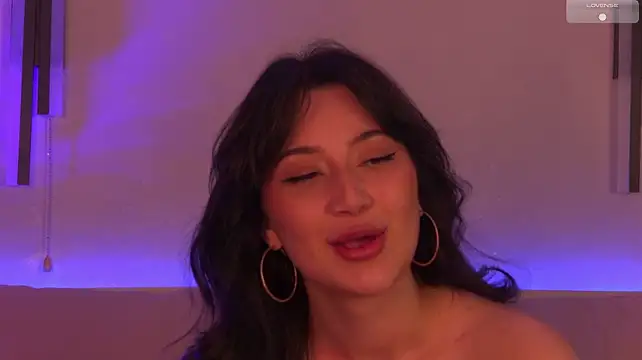 LucieBlissのライブXXXチャット