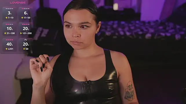 Dominatrix_Alice – Naživo XXX chat