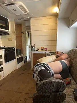 Bigcountrysmoker13 XXX чат на живо