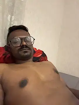 bhagihero Adlı Modelin Canlı XXX Sohbeti