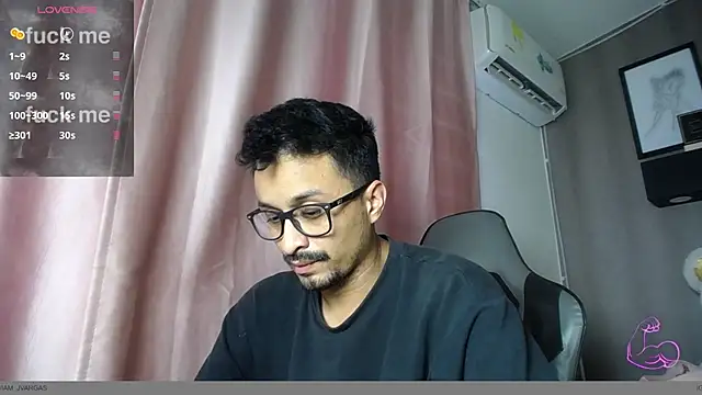 Chat +18 de Amir_guy_ ao vivo