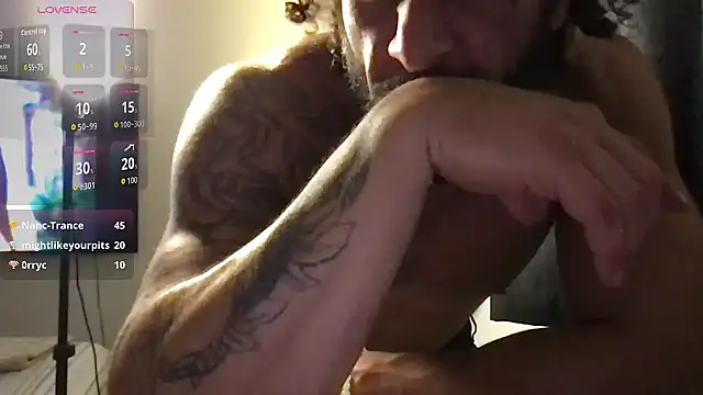 XXX chat uživo modela Magic_Mike_666