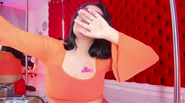 Živý XXX chat Roxanne_Han