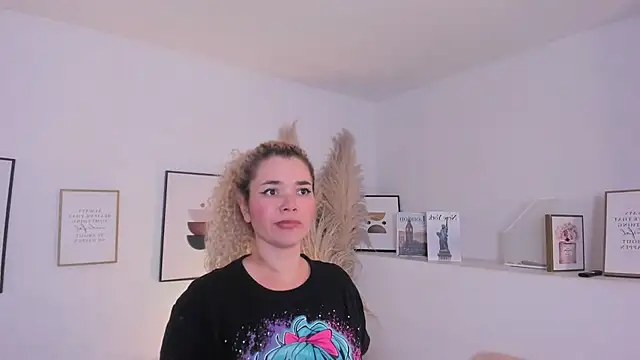 Susan_blond's Live XXX Chat