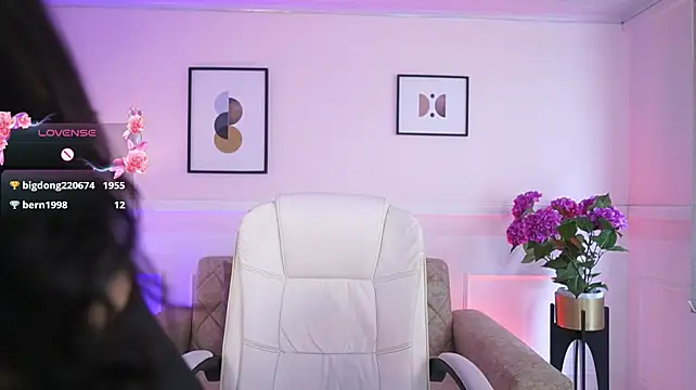 VioletJoness_'s Live XXX Chat