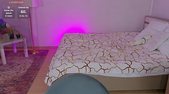 Živý XXX chat Adetta