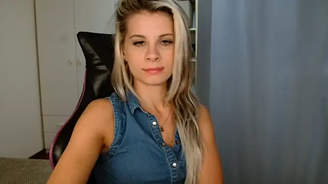Živý XXX chat KristineGlow