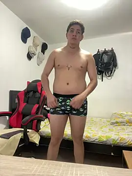 Chat XXX ao vivo de Fozil_Dvice