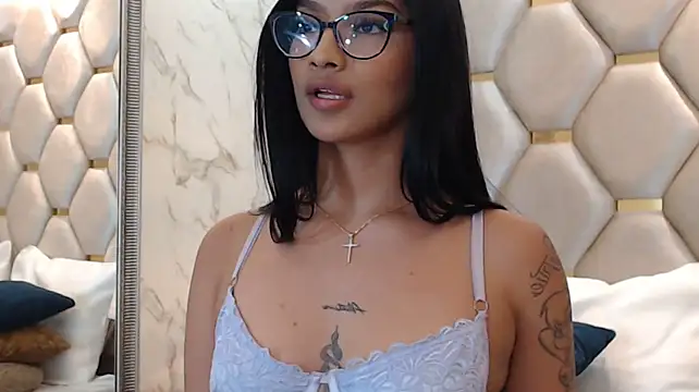 Chloe-palmer Live XXX Chat