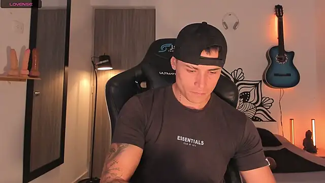 connorsmiith: онлайн-секс-чат