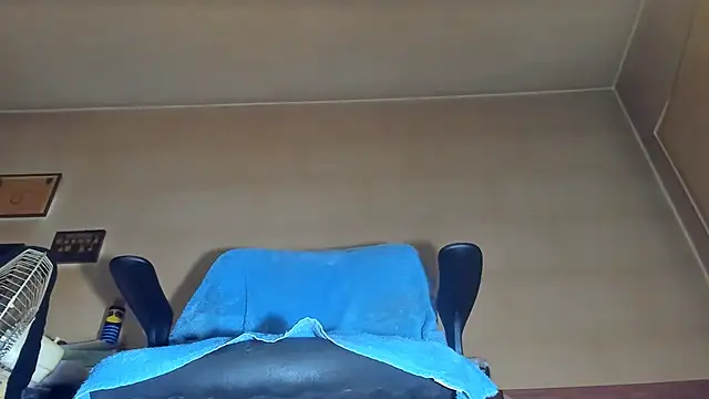 צ'אט XXX בשידור חי של kinkyman47