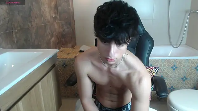 Онлайн чат XXX Nathan_Owen