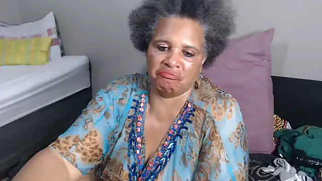 GrandBustyMelon – Live XXX-chat
