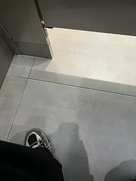XXX chat uživo modela Big_Snake77