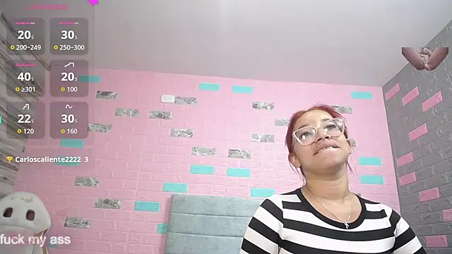 Živý XXX chat Danna_Storn