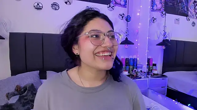 Živý XXX chat SabrinaV_