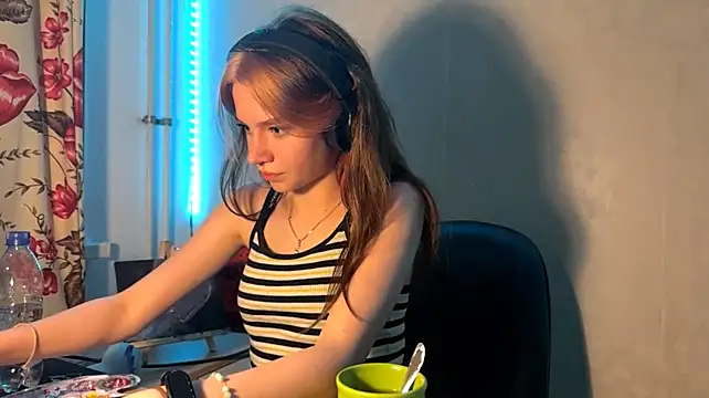 Chat +18 de LydaDrozdenko ao vivo